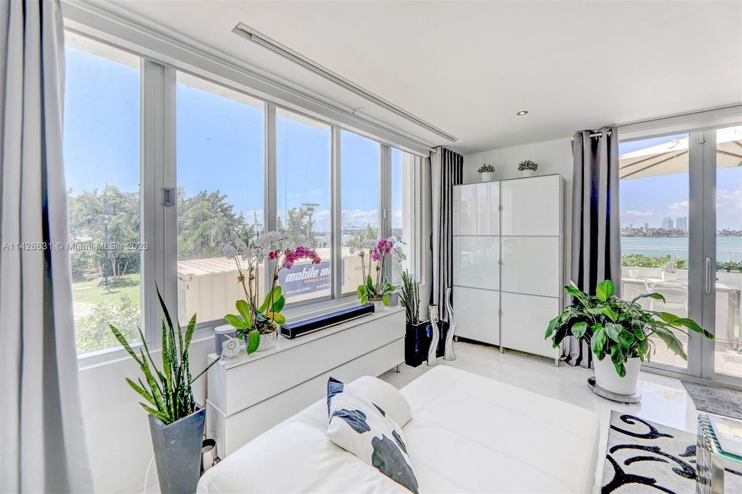 最近租的: $4,500 (2 贝兹, 2 浴室, 1197 平方英尺)