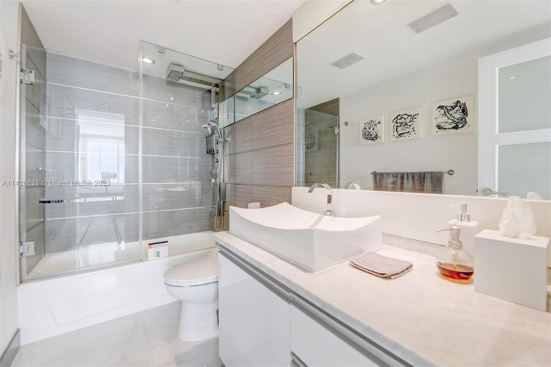 最近租的: $4,500 (2 贝兹, 2 浴室, 1197 平方英尺)