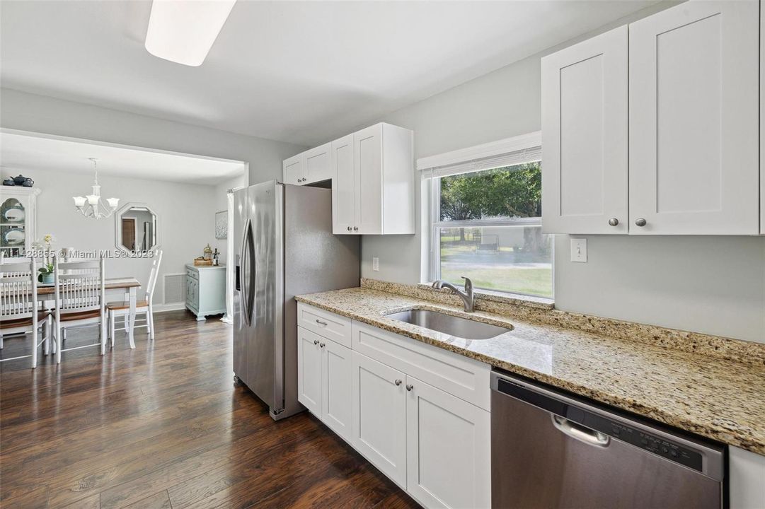 White shaker cabinets