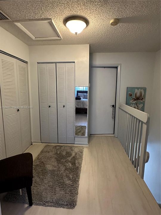 Recently Sold: $240,000 (1 beds, 1 baths, 840 Square Feet)