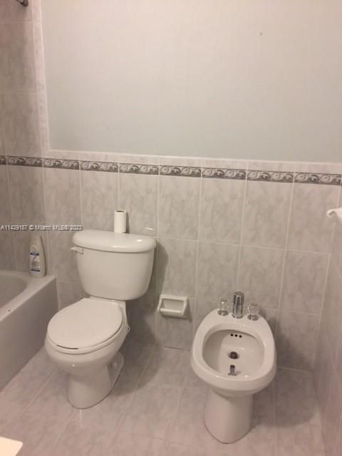 Bathroom from similar unit with same square footage and layout only in reverse