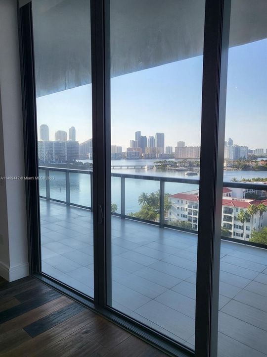 Recientemente alquilado: $9,800 (4 camas, 5 baños, 2237 Pies cuadrados)