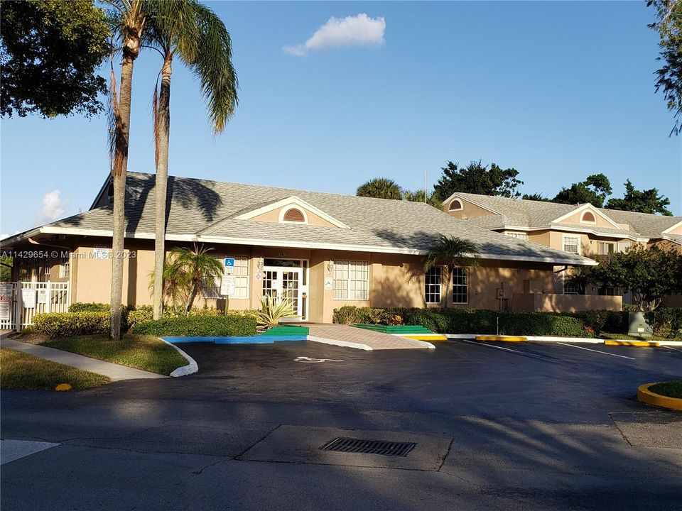 Recently Rented: $1,750 (1 beds, 1 baths, 628 Square Feet)