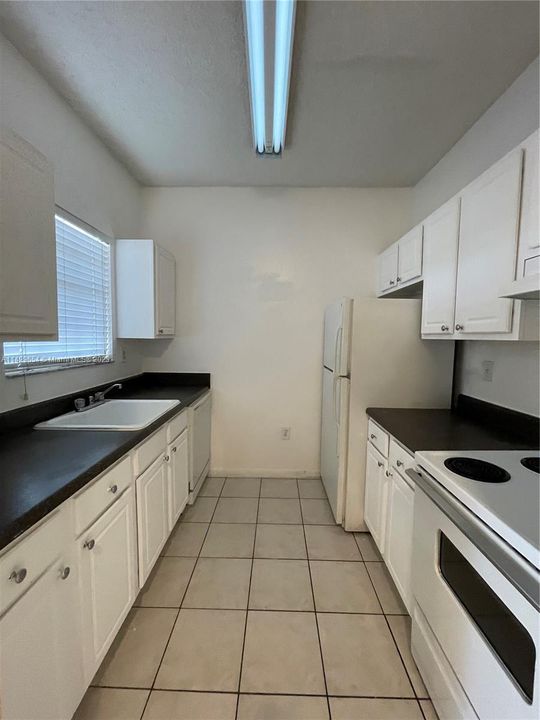 Recently Rented: $1,750 (1 beds, 1 baths, 628 Square Feet)