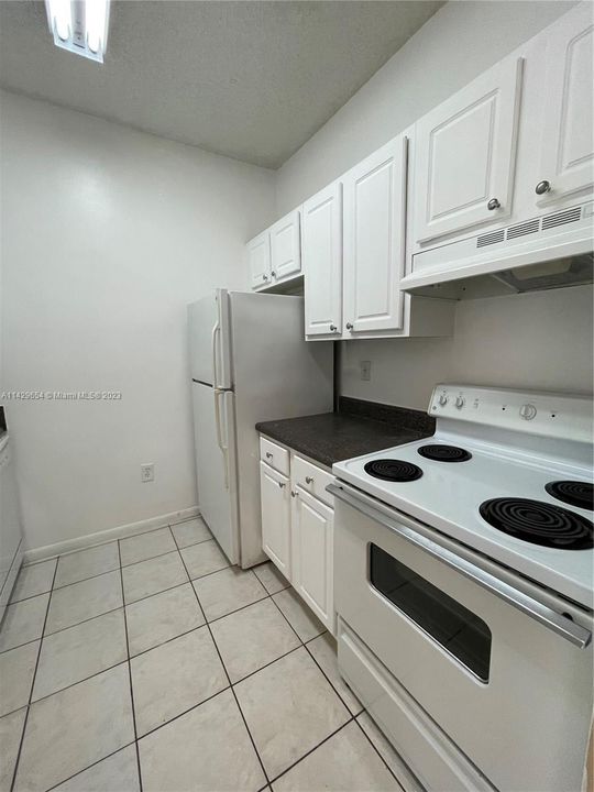 Recently Rented: $1,750 (1 beds, 1 baths, 628 Square Feet)