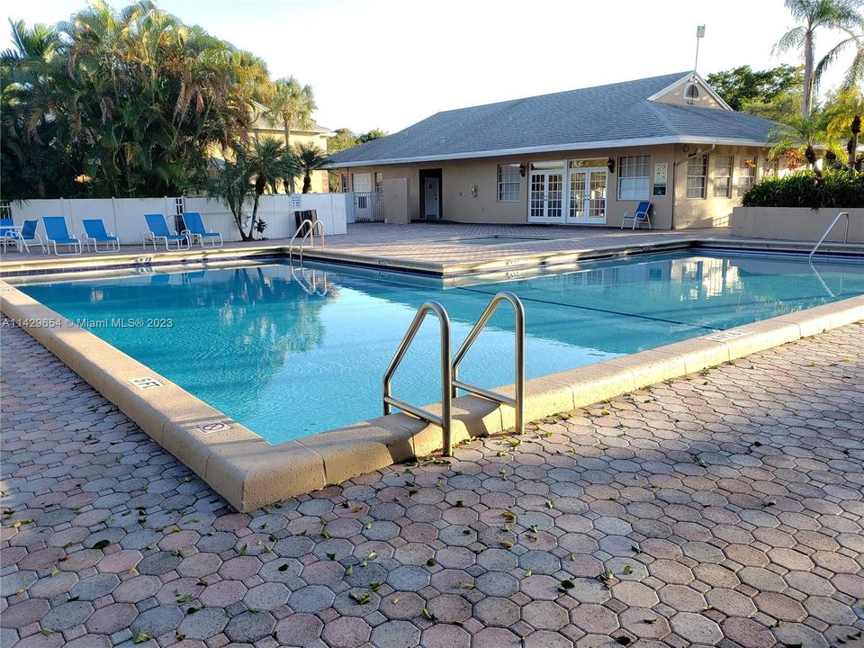 Recently Rented: $1,750 (1 beds, 1 baths, 628 Square Feet)