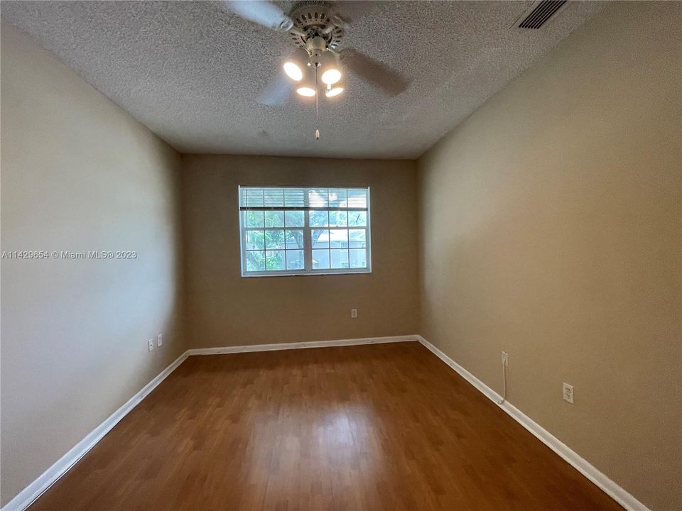 Recently Rented: $1,750 (1 beds, 1 baths, 628 Square Feet)