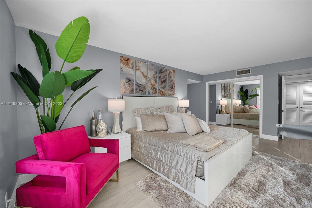 Recently Rented: $3,800 (3 beds, 2 baths, 2011 Square Feet)