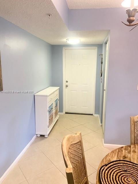 Recently Rented: $2,200 (2 beds, 2 baths, 1200 Square Feet)