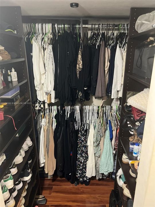 Recently Sold: $489,000 (1 beds, 1 baths, 825 Square Feet)