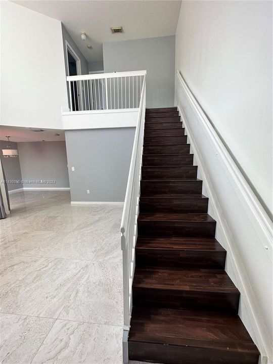 Недавно арендовано: $3,250 (3 спален, 3 ванн, 1440 Квадратных фут)