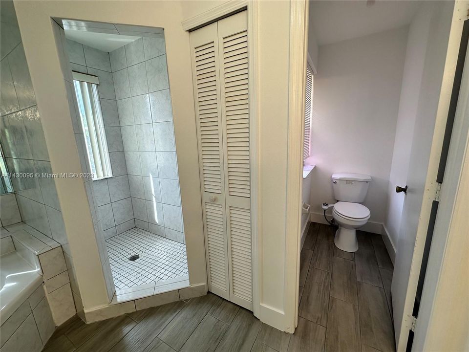 Недавно арендовано: $3,250 (3 спален, 3 ванн, 1440 Квадратных фут)