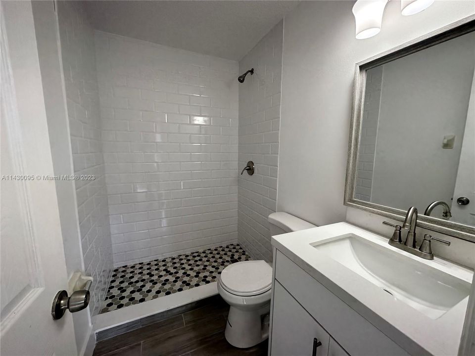 Недавно арендовано: $3,250 (3 спален, 3 ванн, 1440 Квадратных фут)