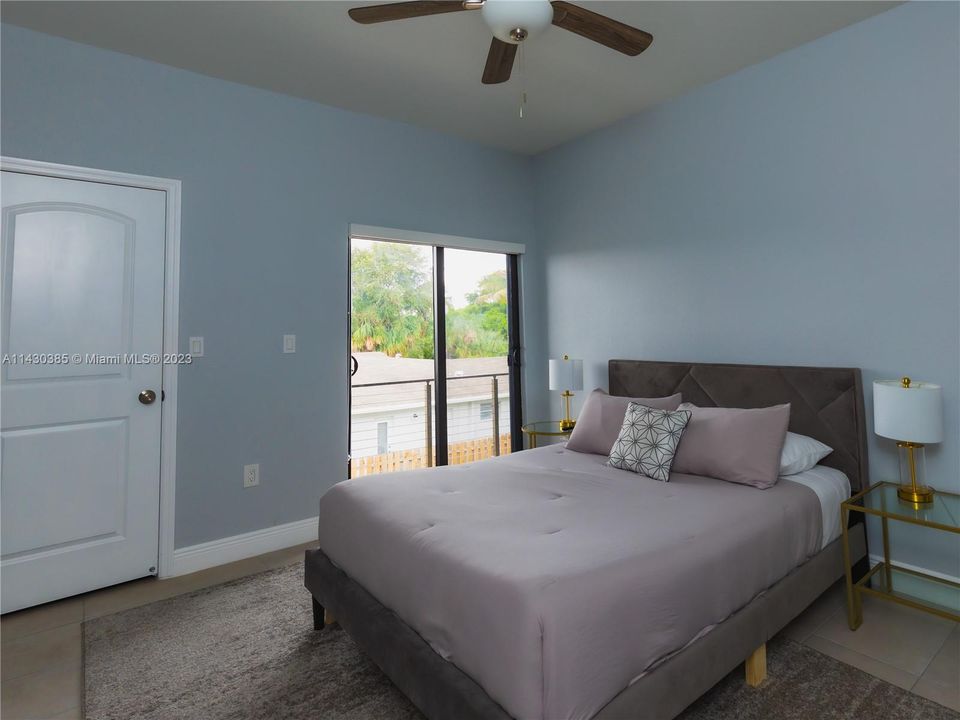 Recently Rented: $3,899 (3 beds, 2 baths, 1817 Square Feet)