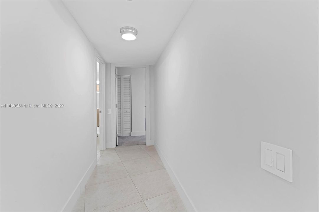 Recientemente alquilado: $7,500 (3 camas, 3 baños, 3350 Pies cuadrados)