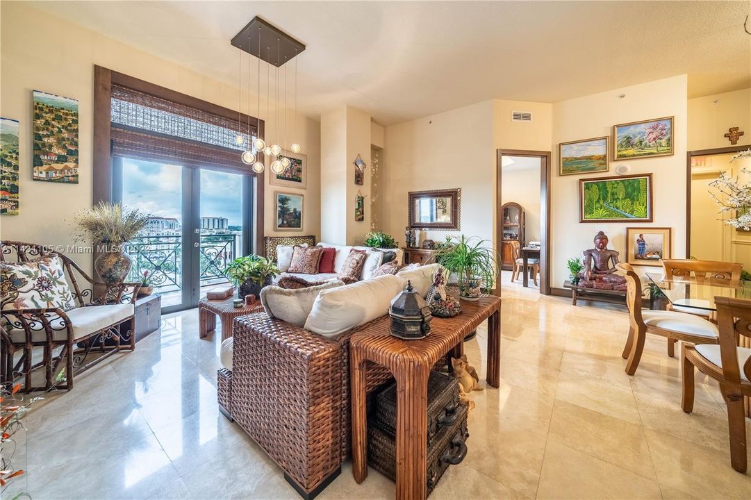 Recently Sold: $1,395,000 (3 beds, 2 baths, 1702 Square Feet)