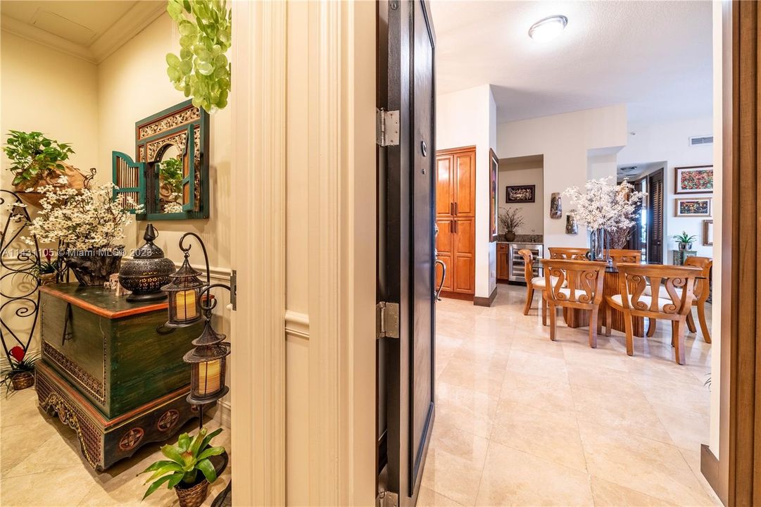 Recently Sold: $1,395,000 (3 beds, 2 baths, 1702 Square Feet)