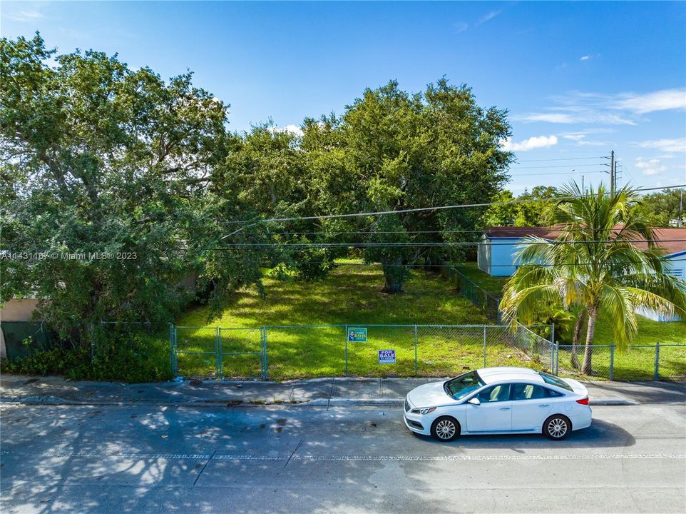 最近售出: $80,000 (0 贝兹, 0 浴室, 0 平方英尺)