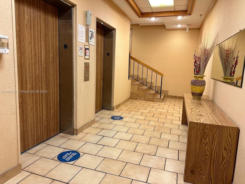 Recently Rented: $2,250 (2 beds, 2 baths, 1468 Square Feet)