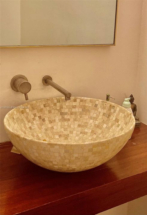 Recently Rented: $4,750 (2 beds, 2 baths, 1402 Square Feet)