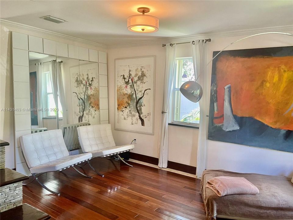 Recently Rented: $4,750 (2 beds, 2 baths, 1402 Square Feet)