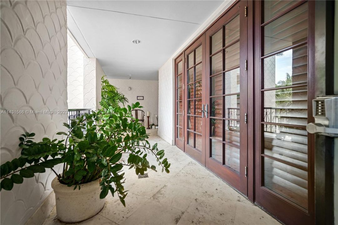 Vendido Recientemente: $9,900,000 (4 camas, 4 baños, 4109 Pies cuadrados)