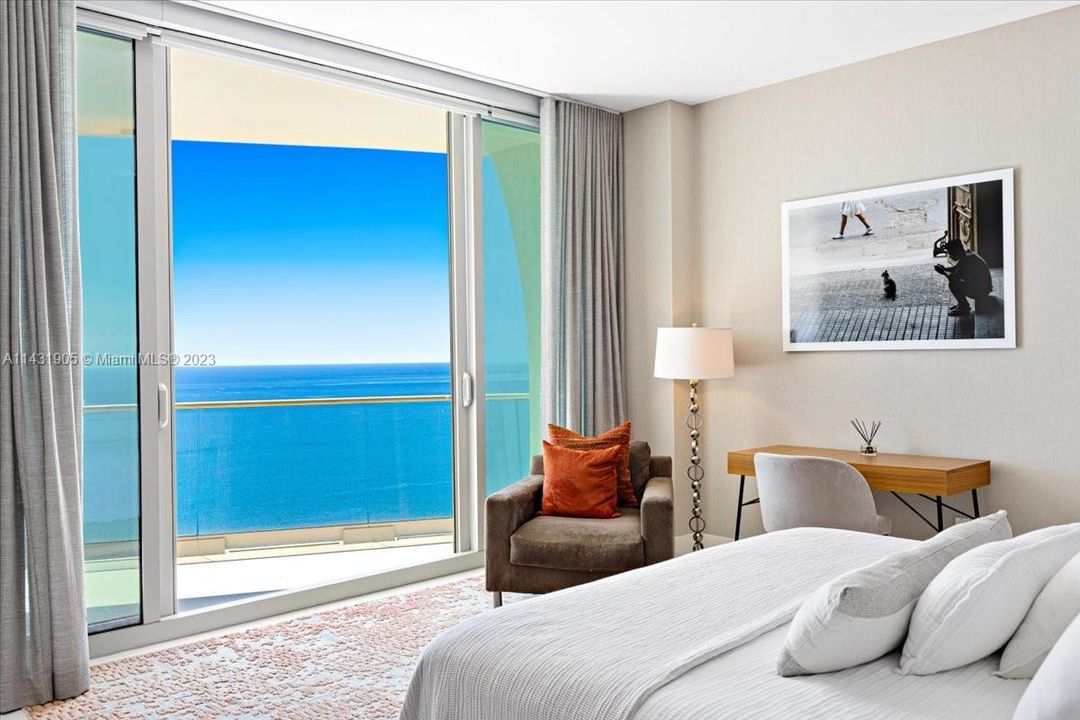 Recently Sold: $4,599,000 (3 beds, 4 baths, 2639 Square Feet)