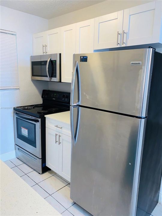 Recently Rented: $1,750 (1 beds, 1 baths, 543 Square Feet)
