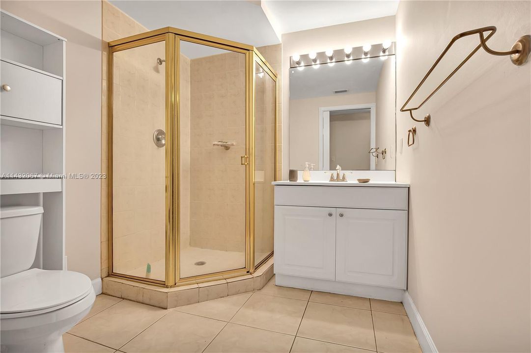 Recently Sold: $599,900 (3 beds, 2 baths, 1160 Square Feet)