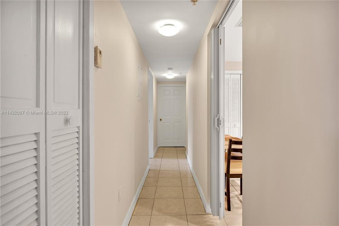 Recently Sold: $599,900 (3 beds, 2 baths, 1160 Square Feet)