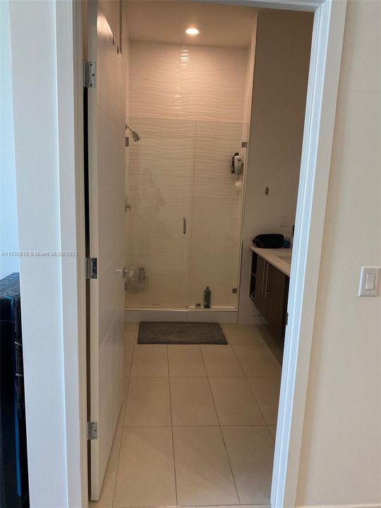 Recently Rented: $2,275 (1 beds, 1 baths, 641 Square Feet)