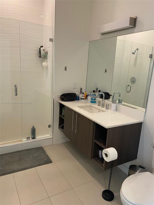 Recently Rented: $2,275 (1 beds, 1 baths, 641 Square Feet)