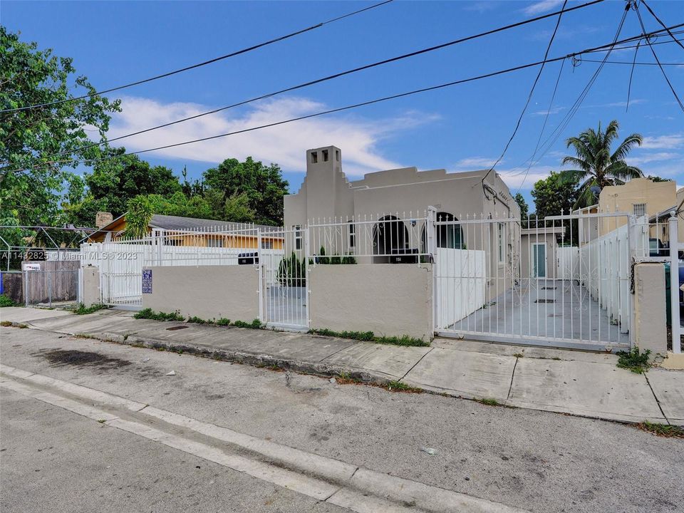 Recently Sold: $850,000 (0 beds, 0 baths, 2262 Square Feet)