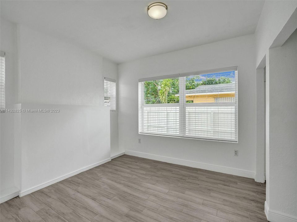 Unit 1152, 1st bedroom