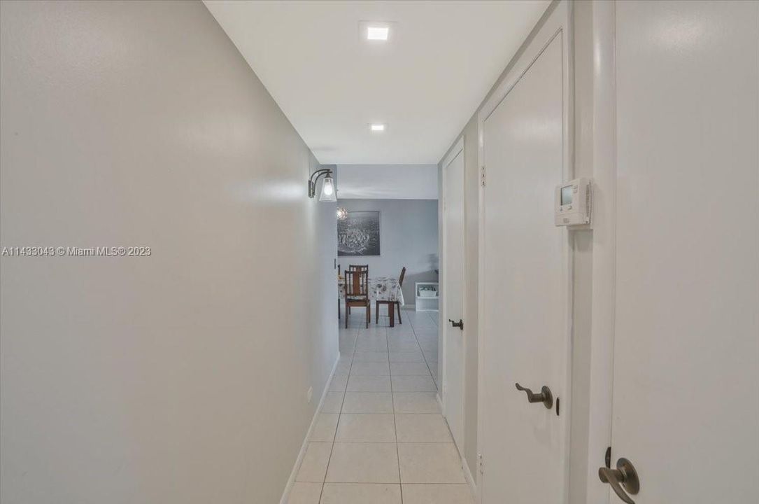 Недавно продано: $499,000 (2 спален, 2 ванн, 1300 Квадратных фут)