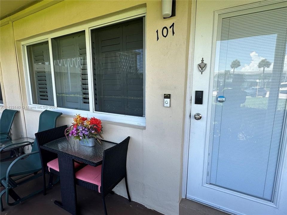 Vendido Recientemente: $145,000 (1 camas, 1 baños, 604 Pies cuadrados)