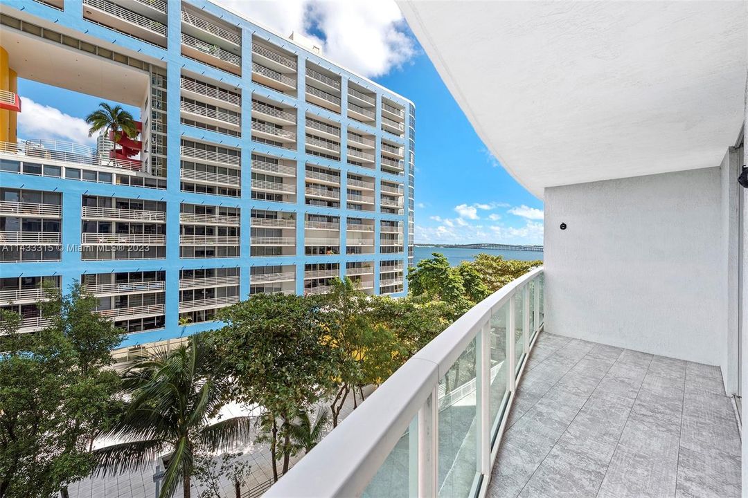 Recently Sold: $449,500 (1 beds, 1 baths, 791 Square Feet)