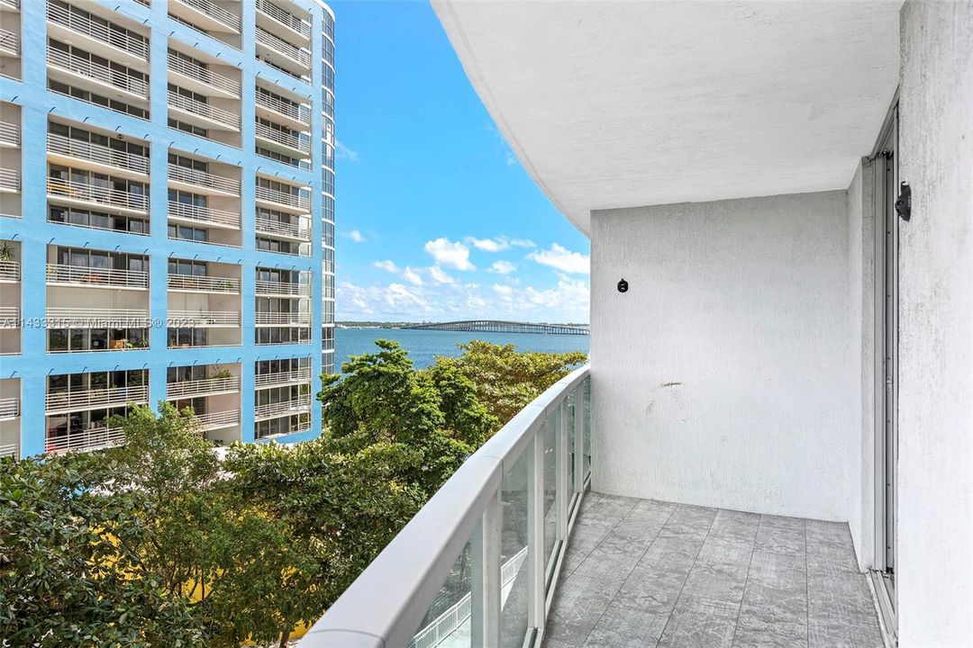 Recently Sold: $449,500 (1 beds, 1 baths, 791 Square Feet)