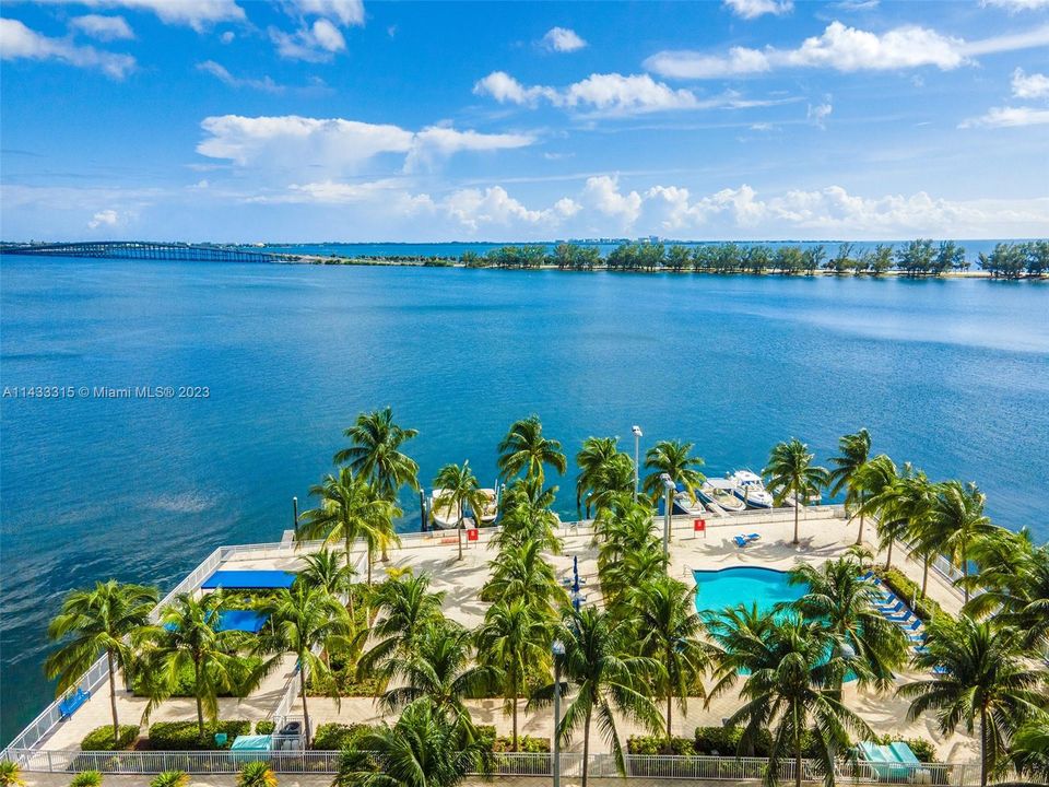 Recently Sold: $449,500 (1 beds, 1 baths, 791 Square Feet)