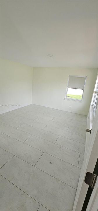 Recientemente alquilado: $2,600 (4 camas, 2 baños, 1877 Pies cuadrados)