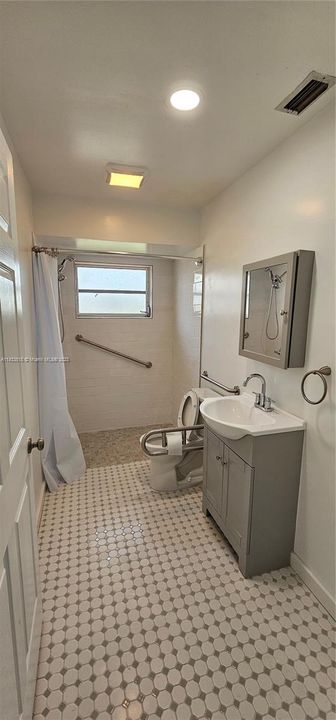 Recientemente alquilado: $2,600 (4 camas, 2 baños, 1877 Pies cuadrados)