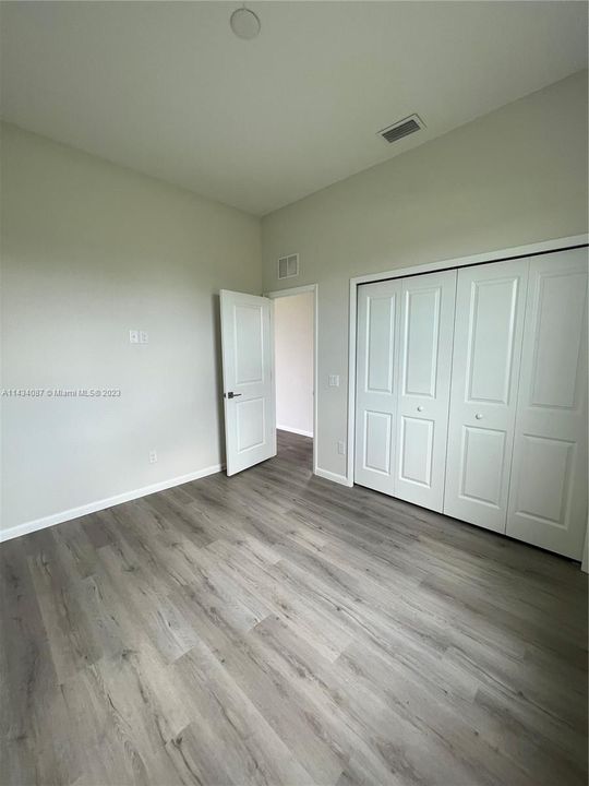 Recently Rented: $2,700 (4 beds, 2 baths, 1439 Square Feet)