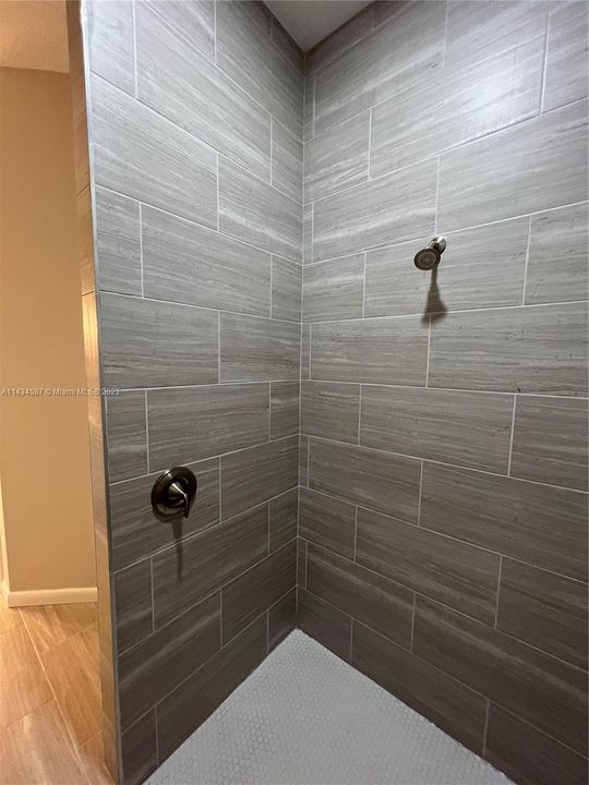 Recently Rented: $2,700 (4 beds, 2 baths, 1439 Square Feet)