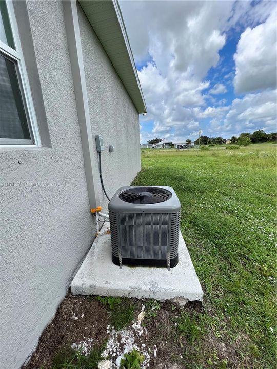 Recently Rented: $2,700 (4 beds, 2 baths, 1439 Square Feet)