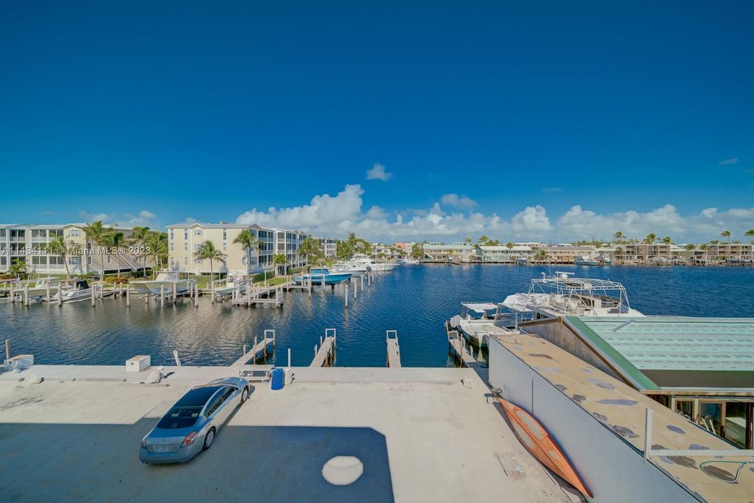 Recently Rented: $3,750 (3 beds, 2 baths, 6071 Square Feet)