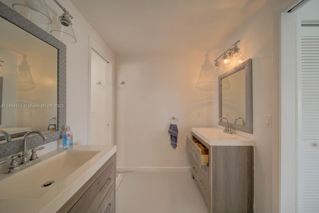 Recently Rented: $3,750 (3 beds, 2 baths, 6071 Square Feet)