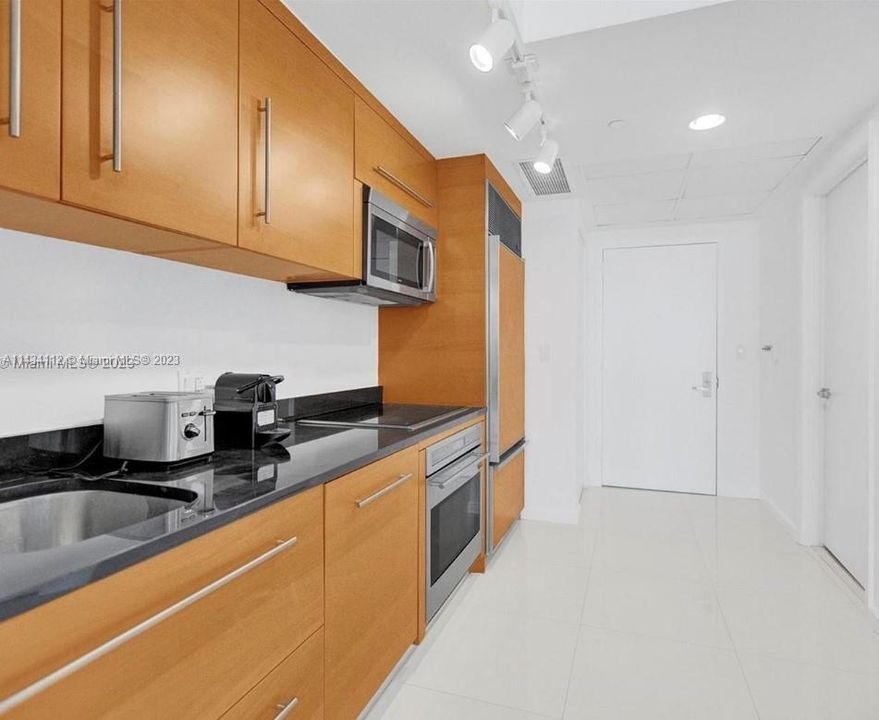 Recently Sold: $439,000 (0 beds, 1 baths, 546 Square Feet)