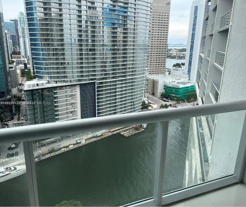 Recently Sold: $439,000 (0 beds, 1 baths, 546 Square Feet)