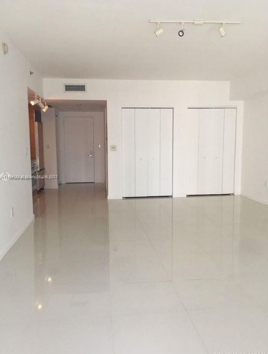 Recently Sold: $439,000 (0 beds, 1 baths, 546 Square Feet)