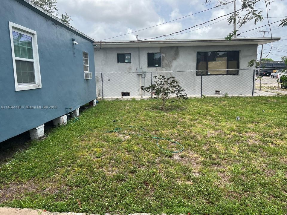 Recently Sold: $485,000 (2 beds, 1 baths, 660 Square Feet)